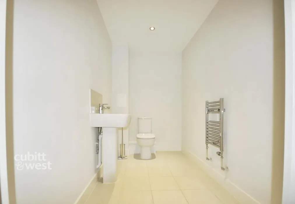 Cloakroom - Sister Ann Way, East Grinstead, RH19 - Wards of Kent