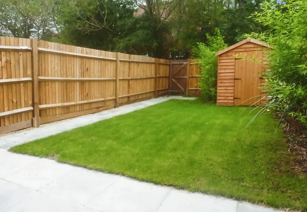 Garden - Sister Ann Way, East Grinstead, RH19 - Wards of Kent