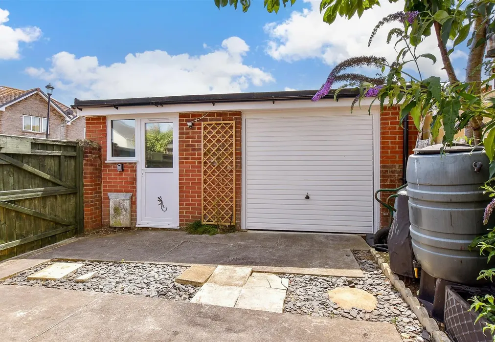 Workshop/Outbuildings - New Road, Sandown, Isle of Wight - Wards of Kent