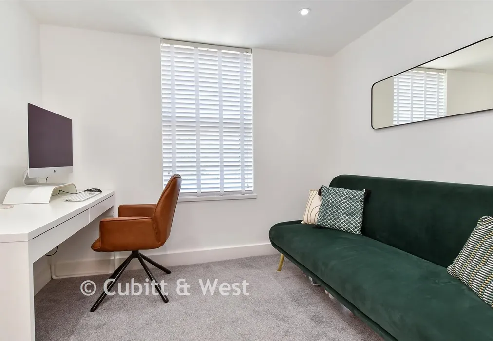 Bedroom 3 - Seville Street, Brighton, Brighton & Hove - Wards of Kent