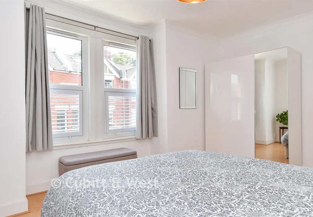 Bedroom 1 - Seville Street, Brighton, Brighton & Hove - Wards of Kent