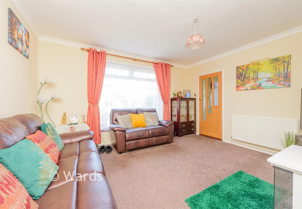 Lounge - Kingsley Avenue, Dartford, Kent - Wards of Kent