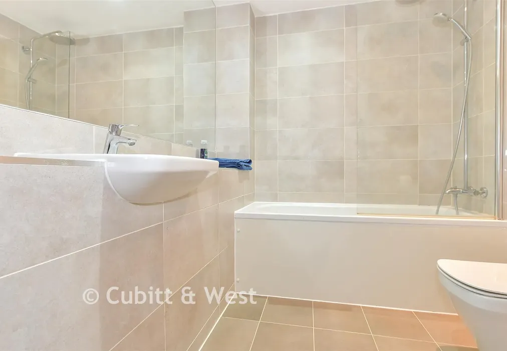 Bathroom - Chart Way, Horsham, West Sussex - Wards of Kent