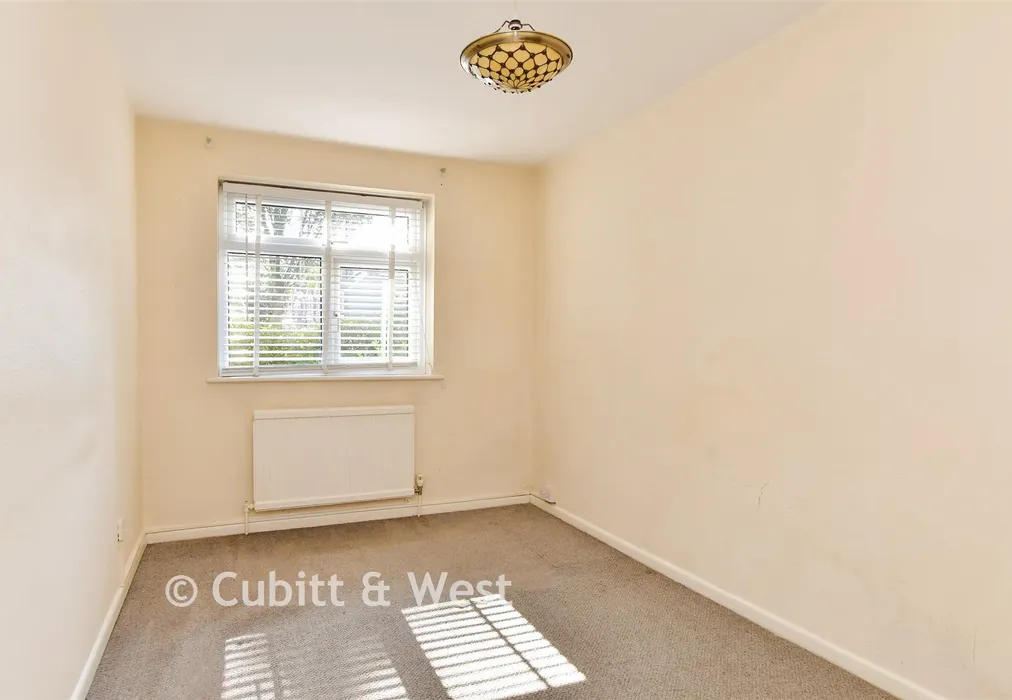 Bedroom 2 - Surrenden Road, Brighton, East Sussex - Wards of Kent