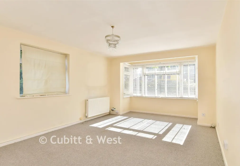Lounge - Surrenden Road, Brighton, East Sussex - Wards of Kent