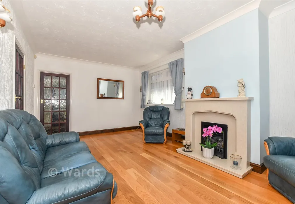 Lounge - The Broadway, Minster-On-Sea, Kent - Wards of Kent