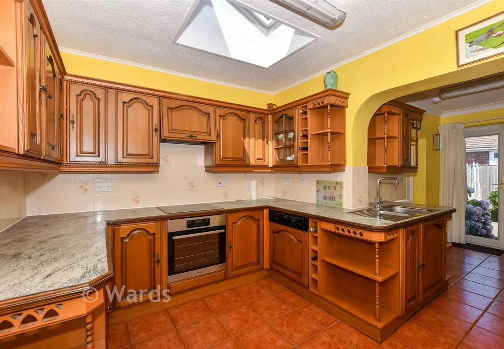 Kitchen - The Broadway, Minster-On-Sea, Kent - Wards of Kent