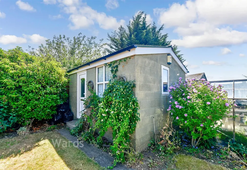 Workshop/Outbuildings - The Broadway, Minster-On-Sea, Kent - Wards of Kent