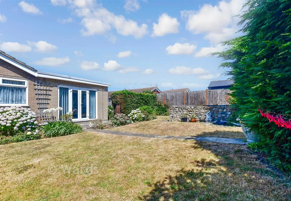 Rear Garden - The Broadway, Minster-On-Sea, Kent - Wards of Kent