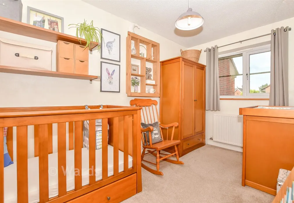 Bedroom 2 - Hanbury Close, Wateringbury, Maidstone, Kent - Wards of Kent