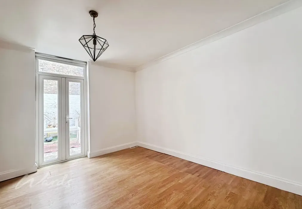 Belmont bedroom use - Belmont Road Ramsgate CT11 - Wards of Kent