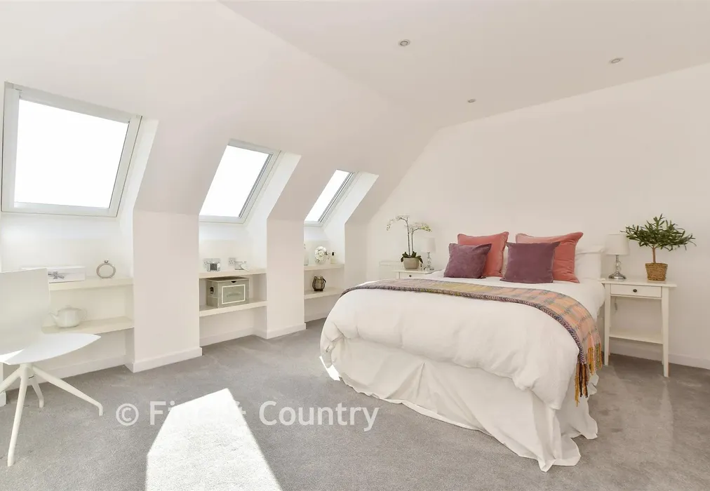 Bedroom 4 - Rushclose, Shanklin, Isle of Wight - Wards of Kent