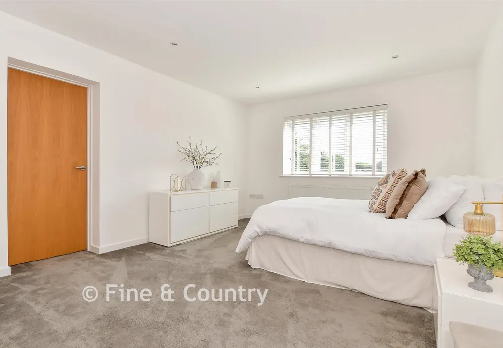 Bedroom 2 - Rushclose, Shanklin, Isle of Wight - Wards of Kent