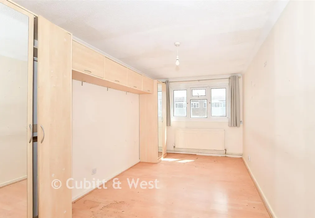 Bedroom 2 - Chippendale Road, Broadfield, Crawley, West Sussex - Wards of Kent