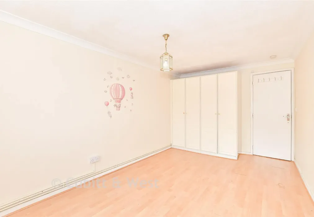 Bedroom 1 - Chippendale Road, Broadfield, Crawley, West Sussex - Wards of Kent