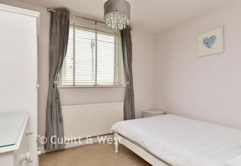 Bedroom 3 - Edith Avenue North, Peacehaven, East Sussex - Wards of Kent