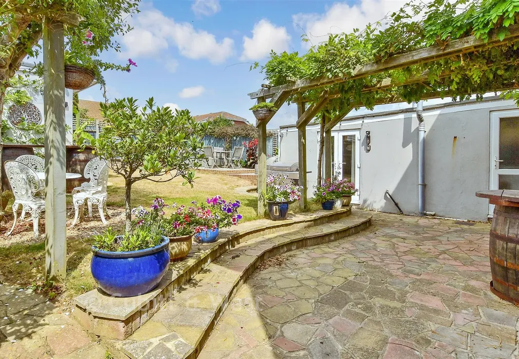 Rear Garden - Edith Avenue North, Peacehaven, East Sussex - Wards of Kent