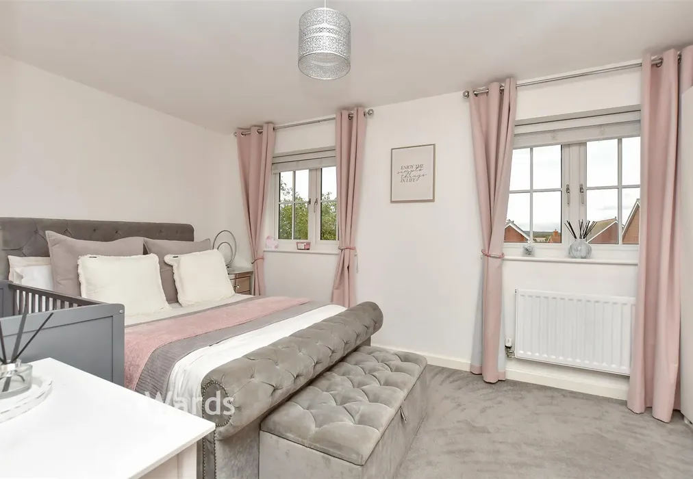 Bedroom 1 - Beckett Gardens, Faversham, Kent - Wards of Kent