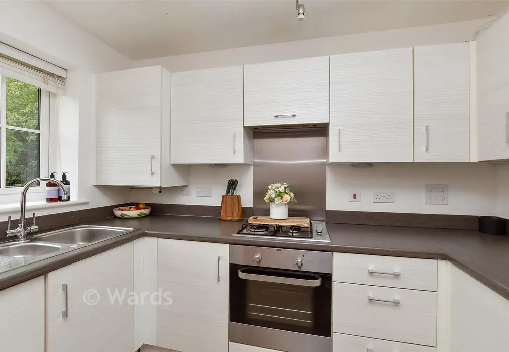 Kitchen - Beckett Gardens, Faversham, Kent - Wards of Kent
