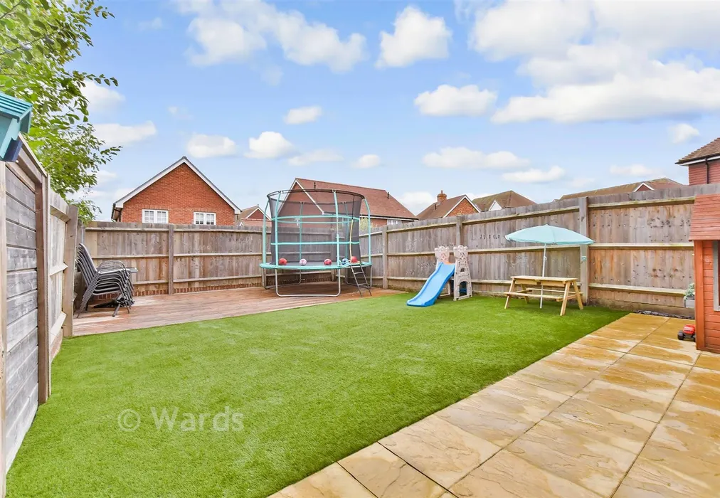 Rear Garden - Beckett Gardens, Faversham, Kent - Wards of Kent