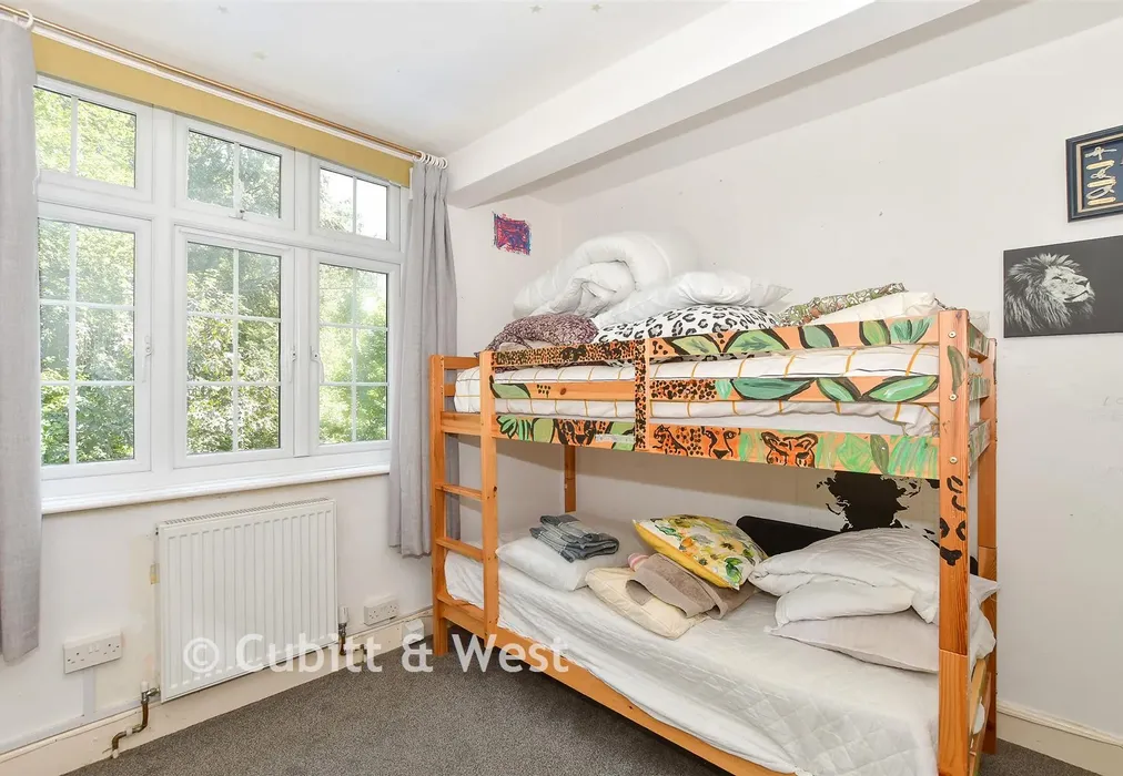 Bedroom 2 - Cuckfield Lane, Warninglid, West Sussex - Wards of Kent