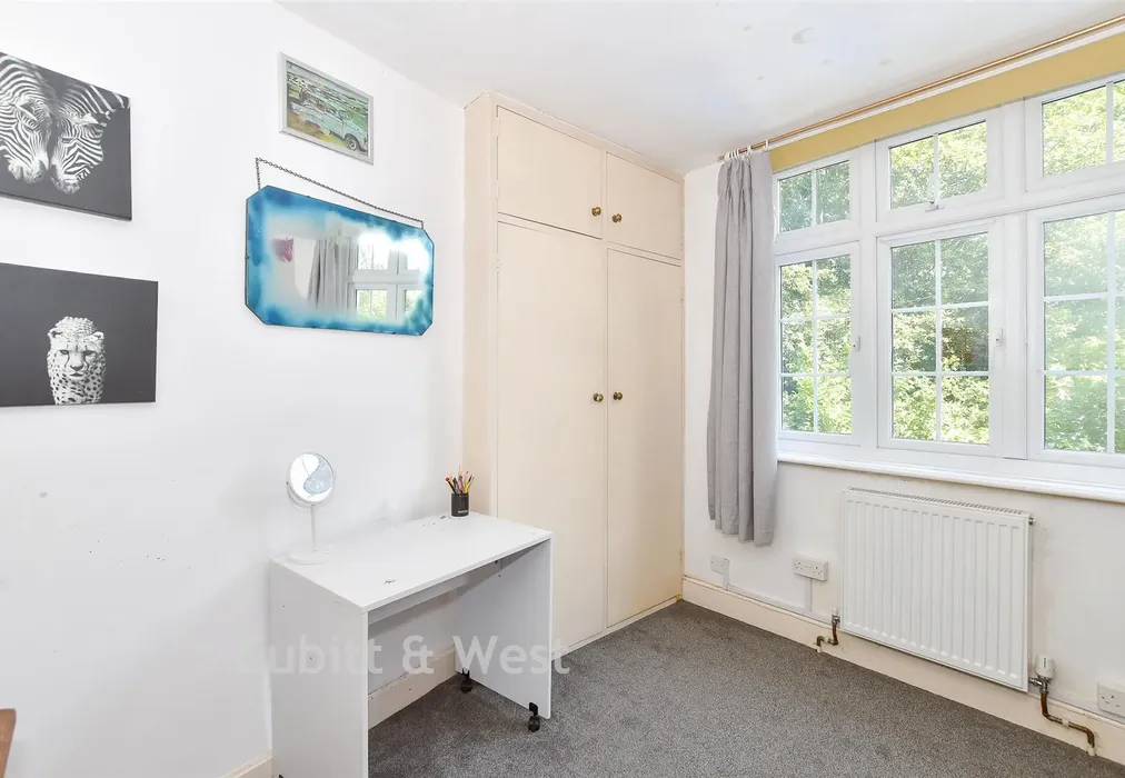 Bedroom 2 - Cuckfield Lane, Warninglid, West Sussex - Wards of Kent