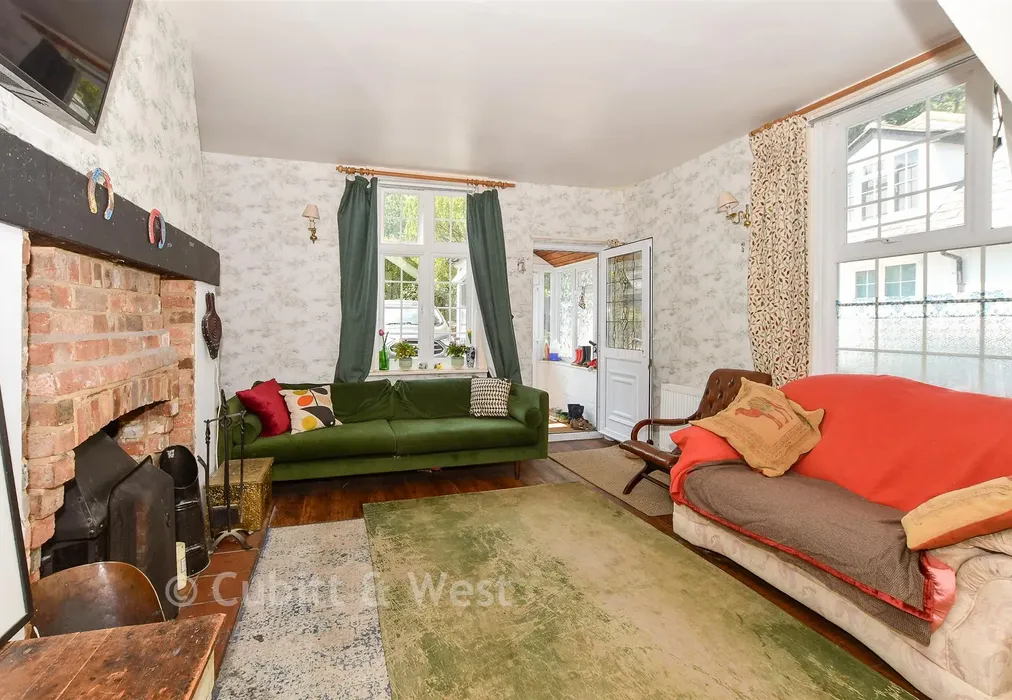 Lounge - Cuckfield Lane, Warninglid, West Sussex - Wards of Kent