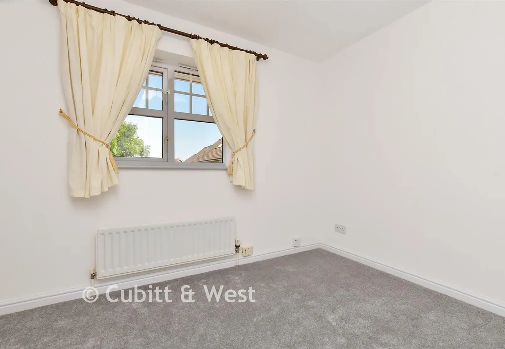 Bedroom 2 - Bakers Gardens, Carshalton, Surrey - Wards of Kent