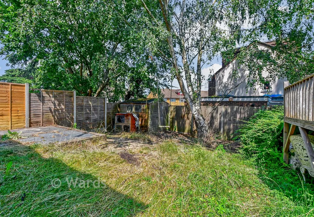 Rear Garden - Greystones, Willesborough, Ashford, Kent - Wards of Kent
