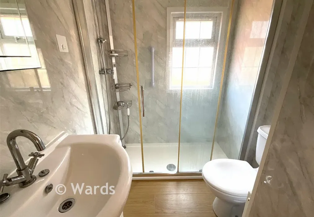 Shower Room - London Road, West Kingsdown, Sevenoaks, Kent - Wards of Kent