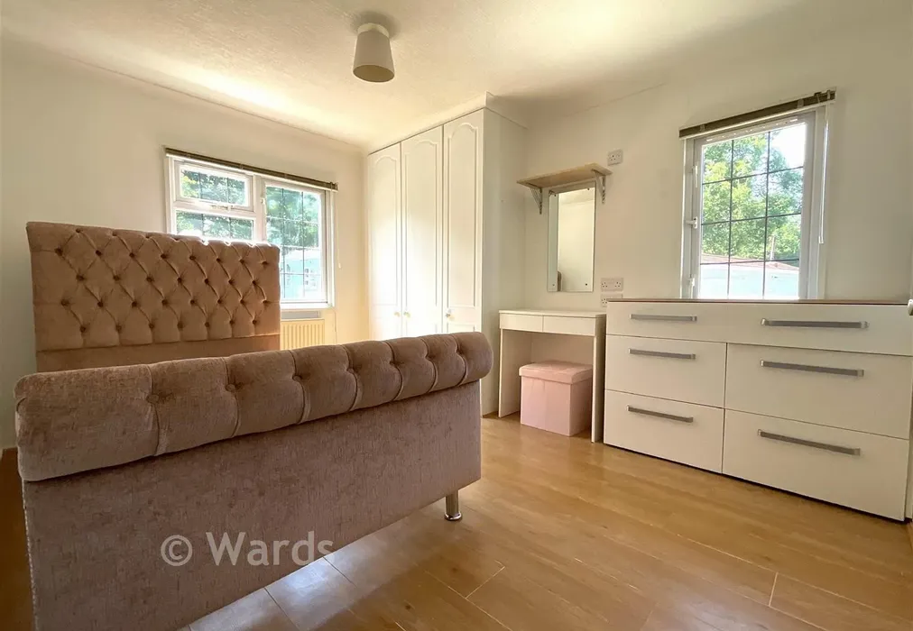 Bedroom - London Road, West Kingsdown, Sevenoaks, Kent - Wards of Kent