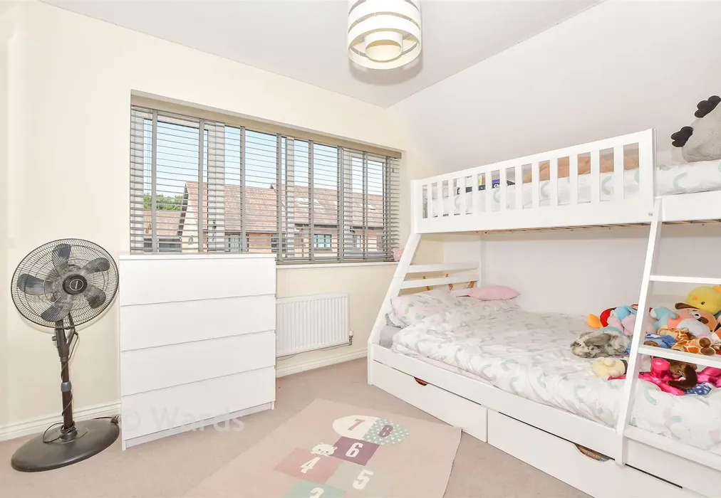 Bedroom 2 - Teddington Drive, West Malling, Kent - Wards of Kent