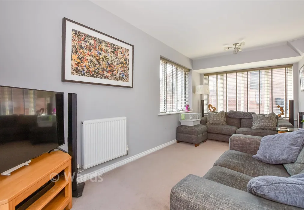 Lounge - Teddington Drive, West Malling, Kent - Wards of Kent