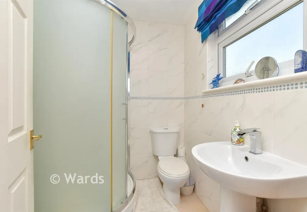 En-Suite Shower Room - Sterling Road, Sittingbourne, Kent - Wards of Kent