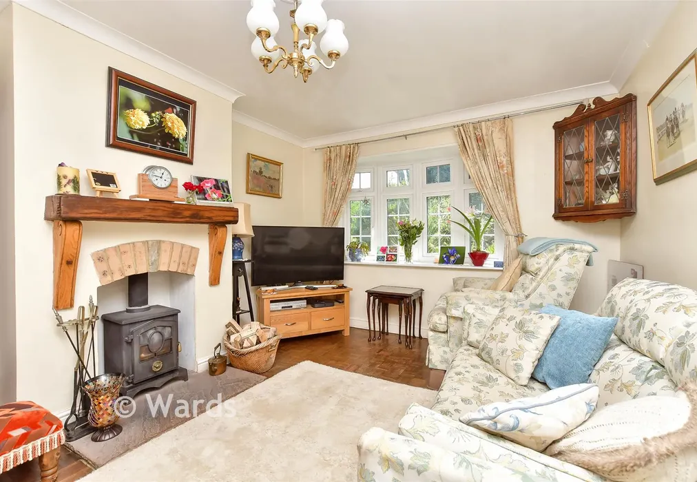 Lounge - Sterling Road, Sittingbourne, Kent - Wards of Kent