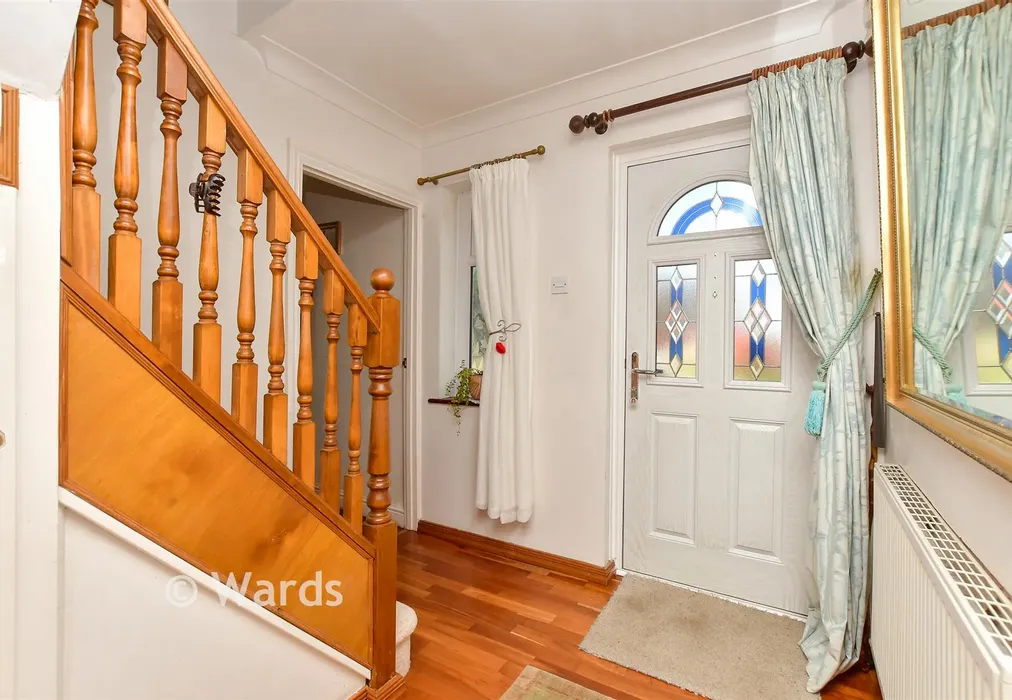 Entrance Hall - Sterling Road, Sittingbourne, Kent - Wards of Kent