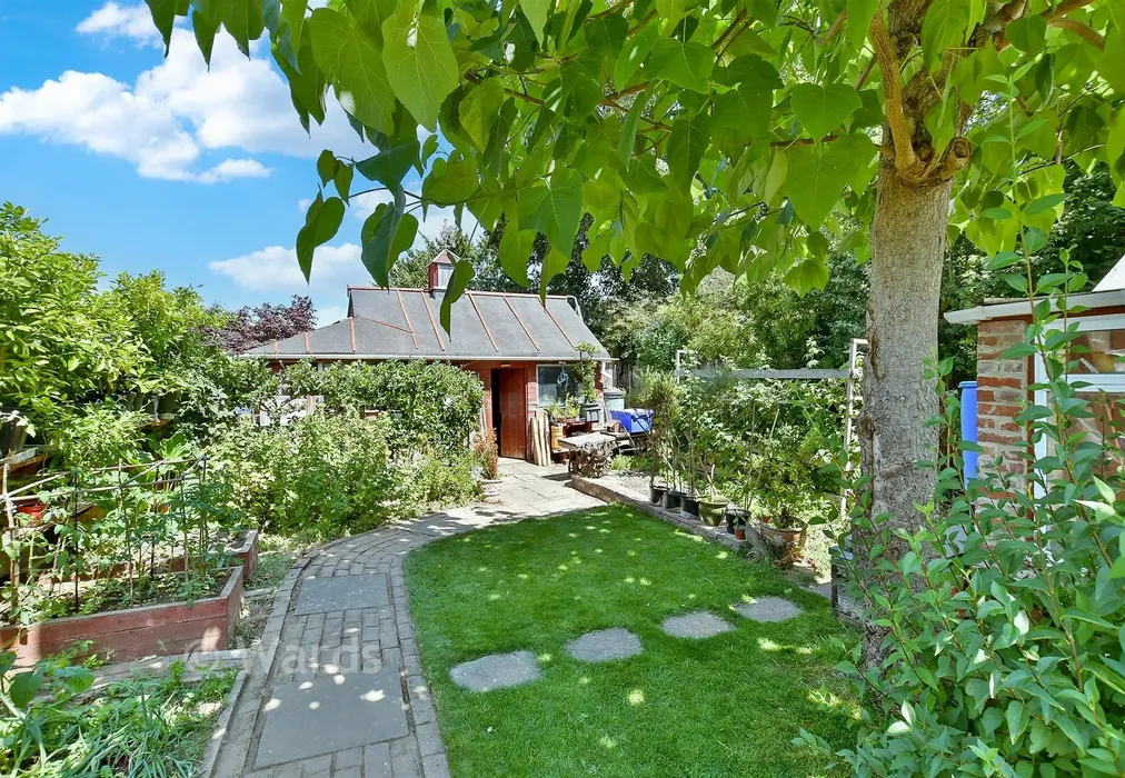 Side Garden - Sterling Road, Sittingbourne, Kent - Wards of Kent