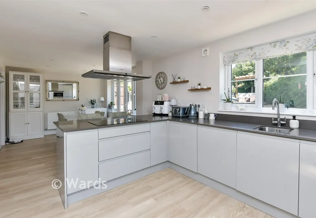 Kitchen - Rosemary Gardens, Broadstairs, Kent - Wards of Kent