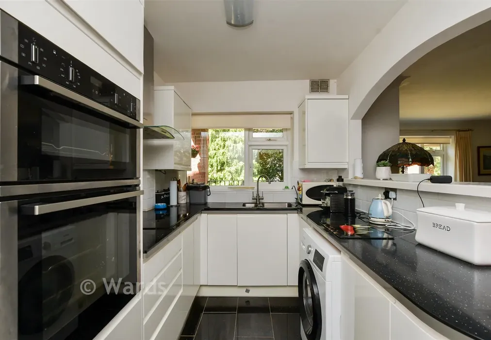 Kitchen - Alpha Road, Birchington, Kent - Wards of Kent