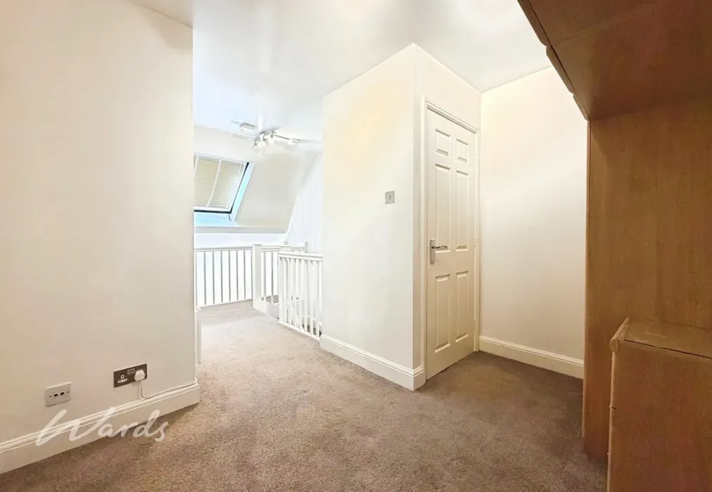 Bedroom - Clifton Road Gravesend DA11 - Wards of Kent