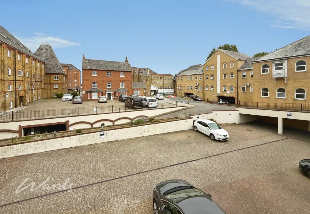 Parking - Clifton Road Gravesend DA11 - Wards of Kent