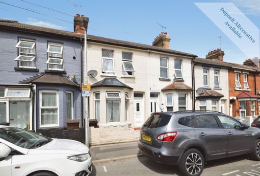 Burnt Oak Terrace Gillingham ME7 - Wards of Kent