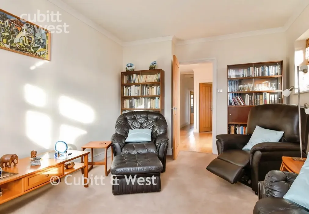 Lounge - Mcwilliam Road, Brighton, BN2 - Wards of Kent