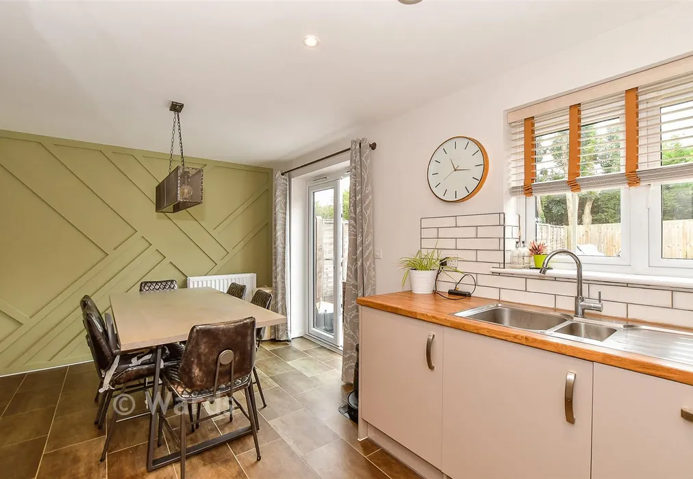 Kitchen/Diner - Tyler Road, Staplehurst, Kent - Wards of Kent