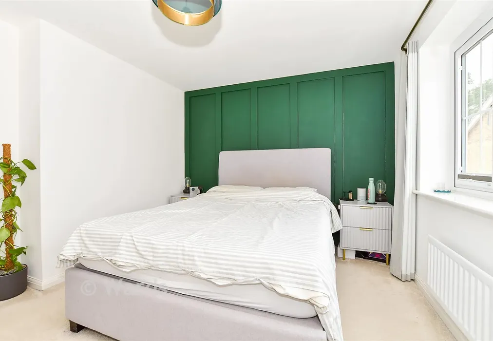 Bedroom 1 - Tyler Road, Staplehurst, Kent - Wards of Kent