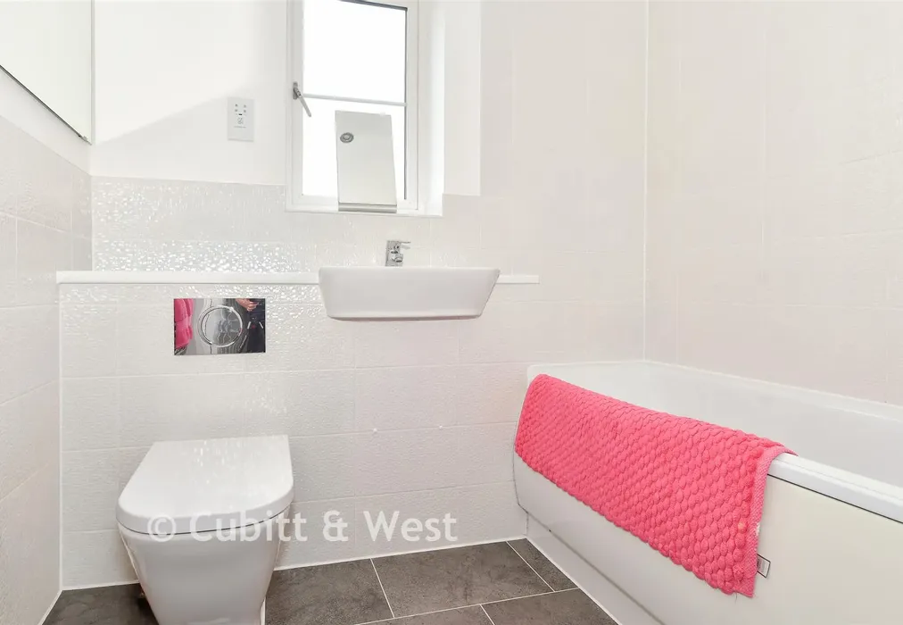 Bathroom - Daffodil Crescent, Crawley, West Sussex - Wards of Kent