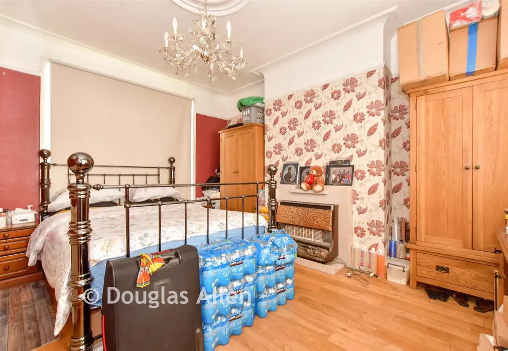 Dining Room - Old Church Road, Chingford - Wards of Kent