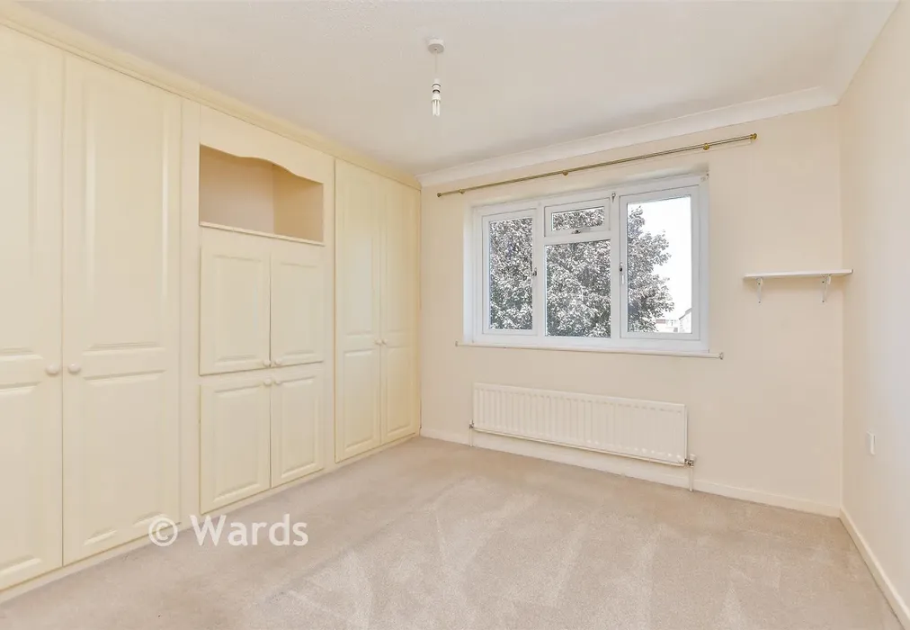 Bedroom 2 - Laxton Way, Faversham, Kent - Wards of Kent