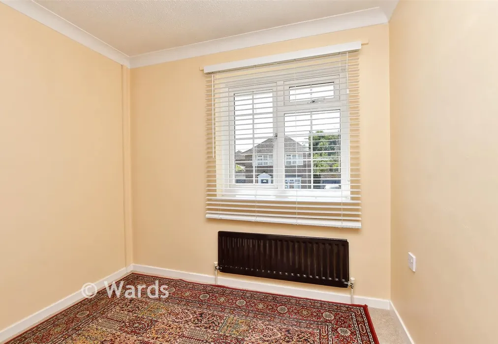 Bedroom 4 - Laxton Way, Faversham, Kent - Wards of Kent
