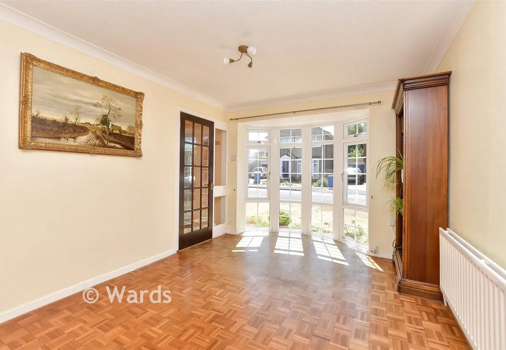 Dining Room - Laxton Way, Faversham, Kent - Wards of Kent